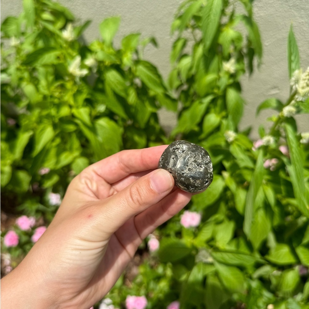 ‎Pyrite - Picture 2 of 2